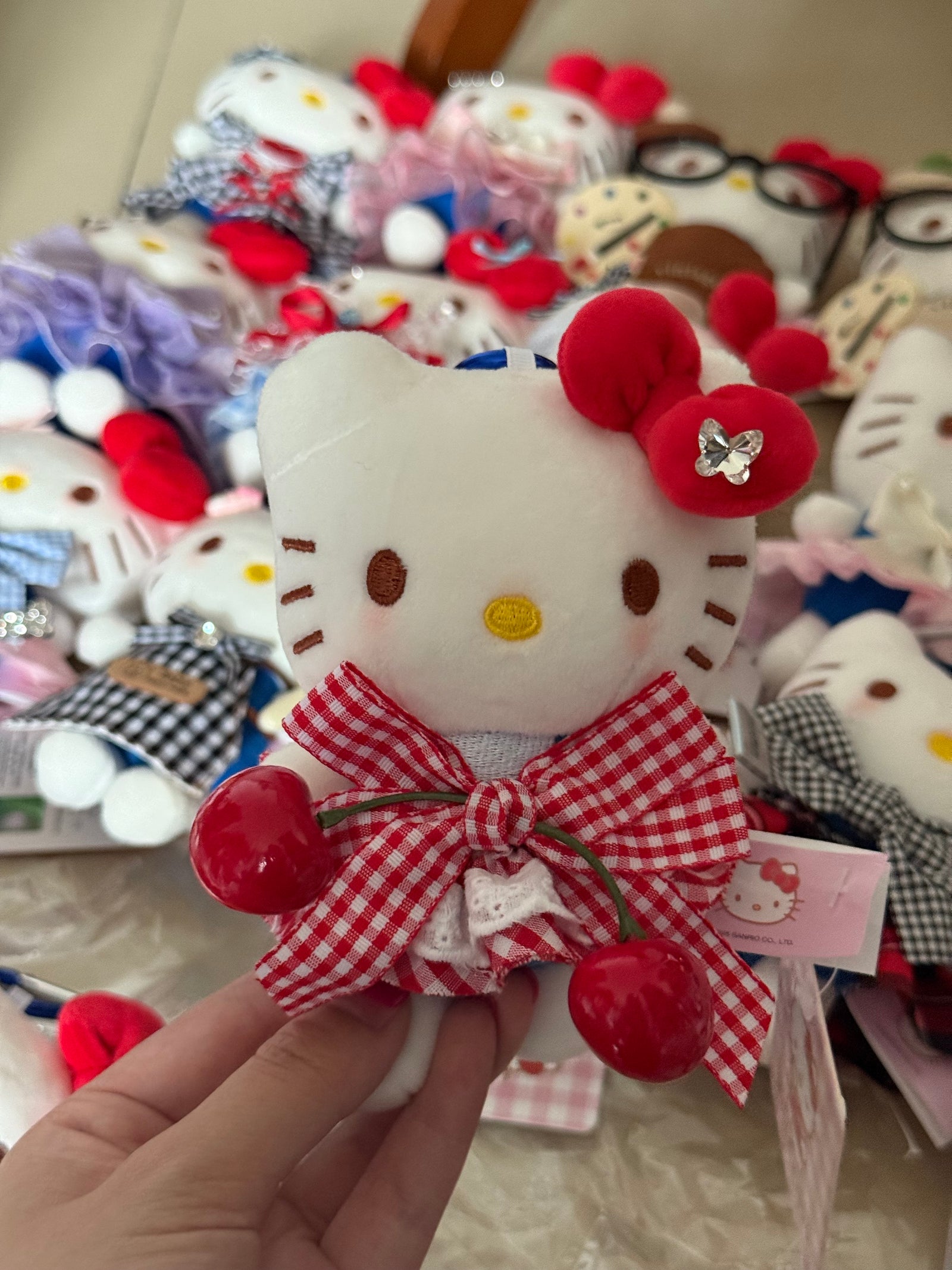 Hello Kitty Keychain (9)
