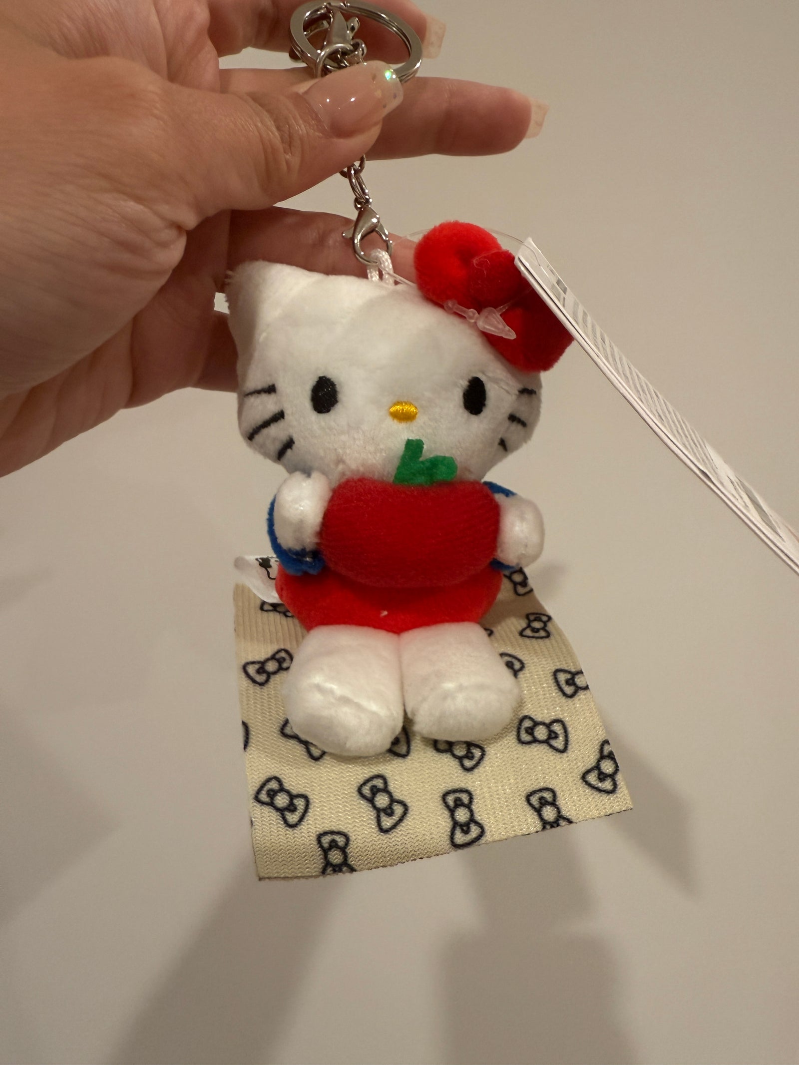 Red Apple Hello Kitty
