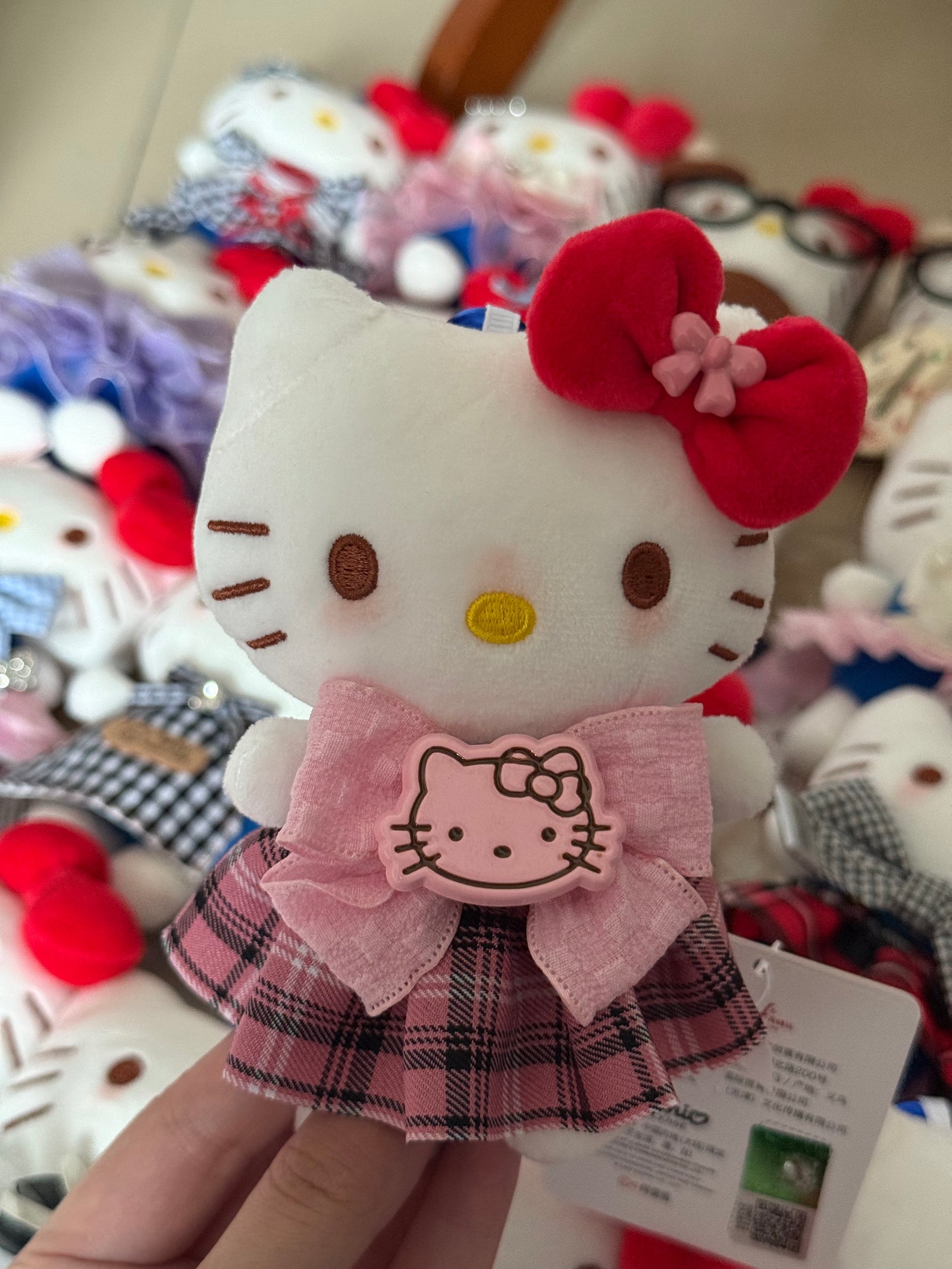 Hello Kitty Keychain (3)
