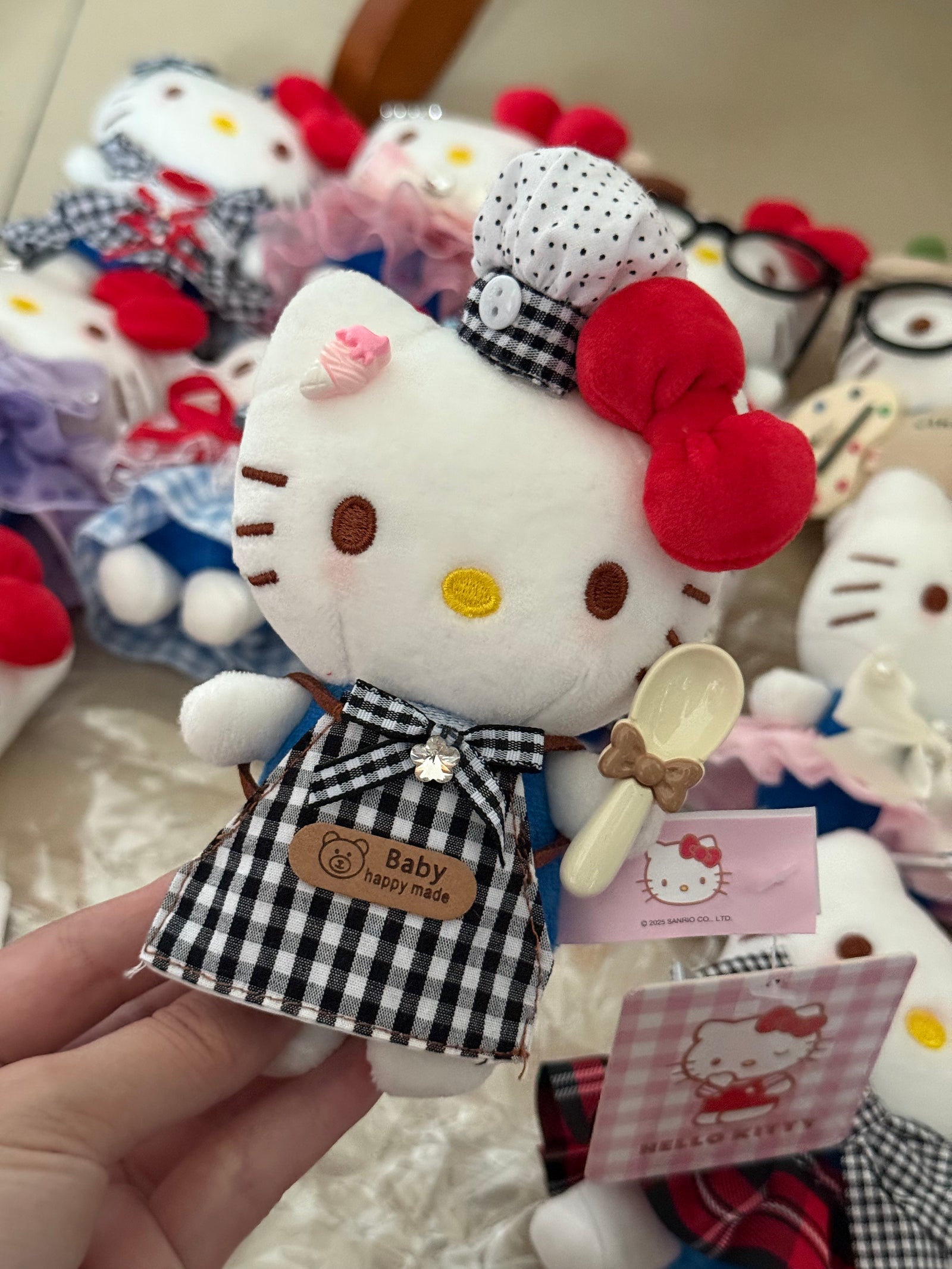 Hello Kitty Keychain (15)