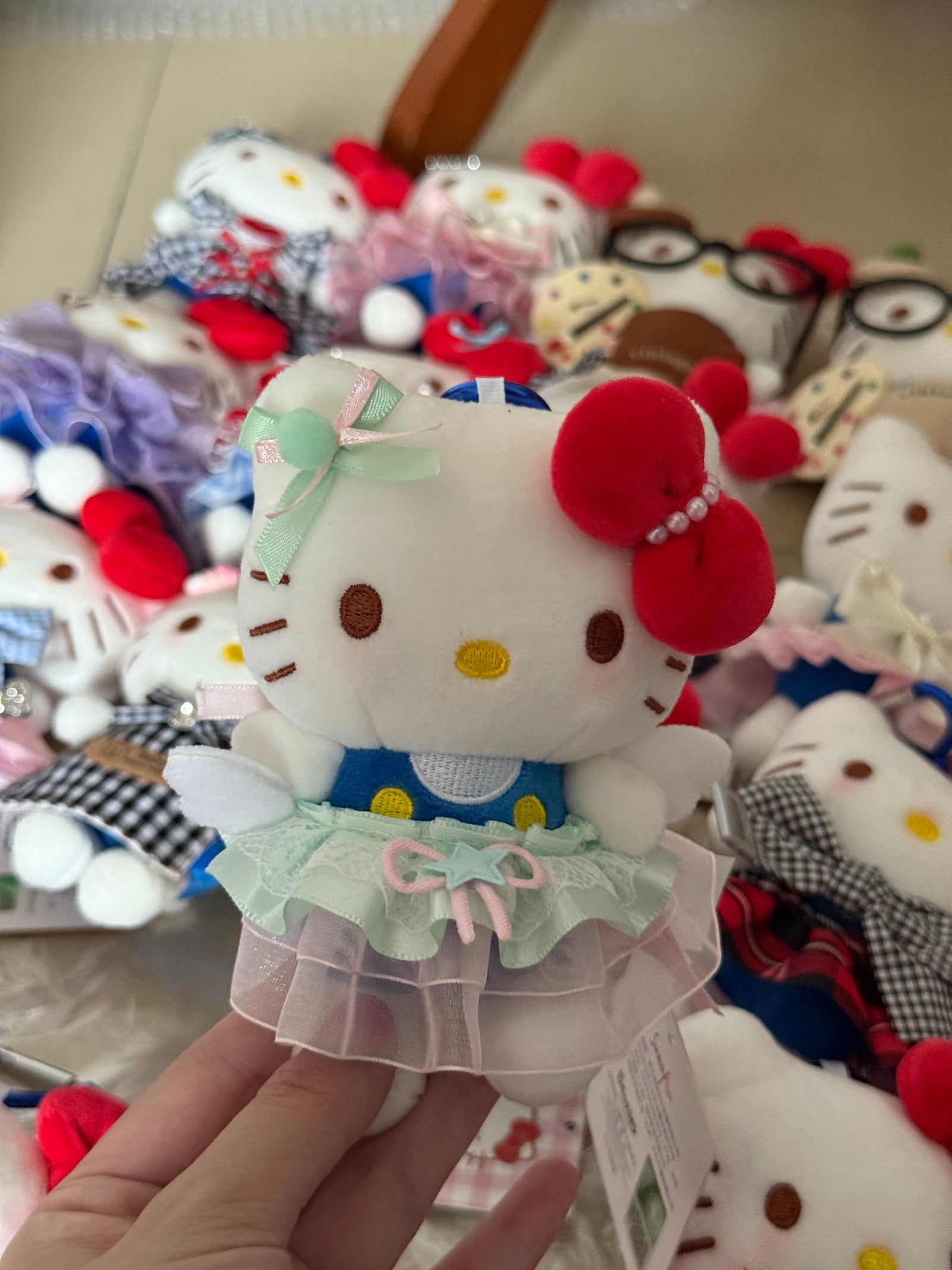 Hello Kitty Keychain (8)